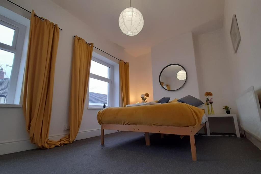Spacious 4 Bedroom, Free Netflix, Central Location Cardiff Eksteriør billede