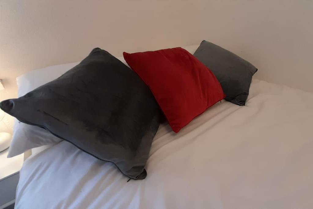 Spacious 4 Bedroom, Free Netflix, Central Location Cardiff Eksteriør billede