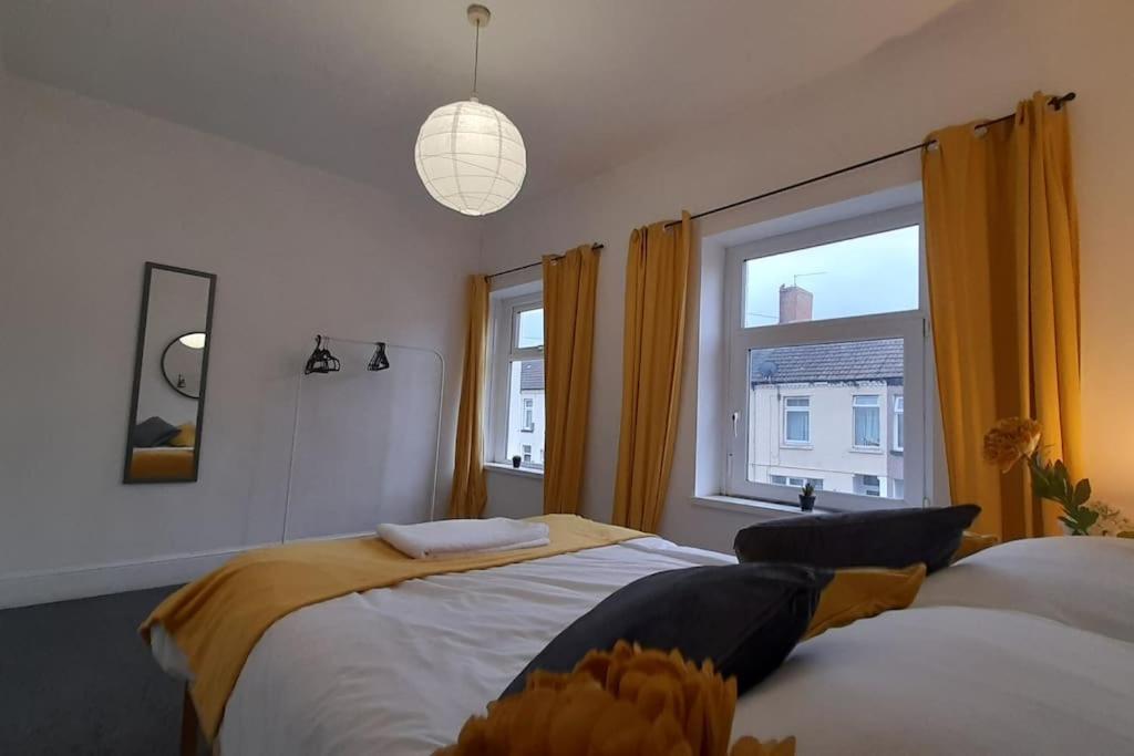Spacious 4 Bedroom, Free Netflix, Central Location Cardiff Eksteriør billede