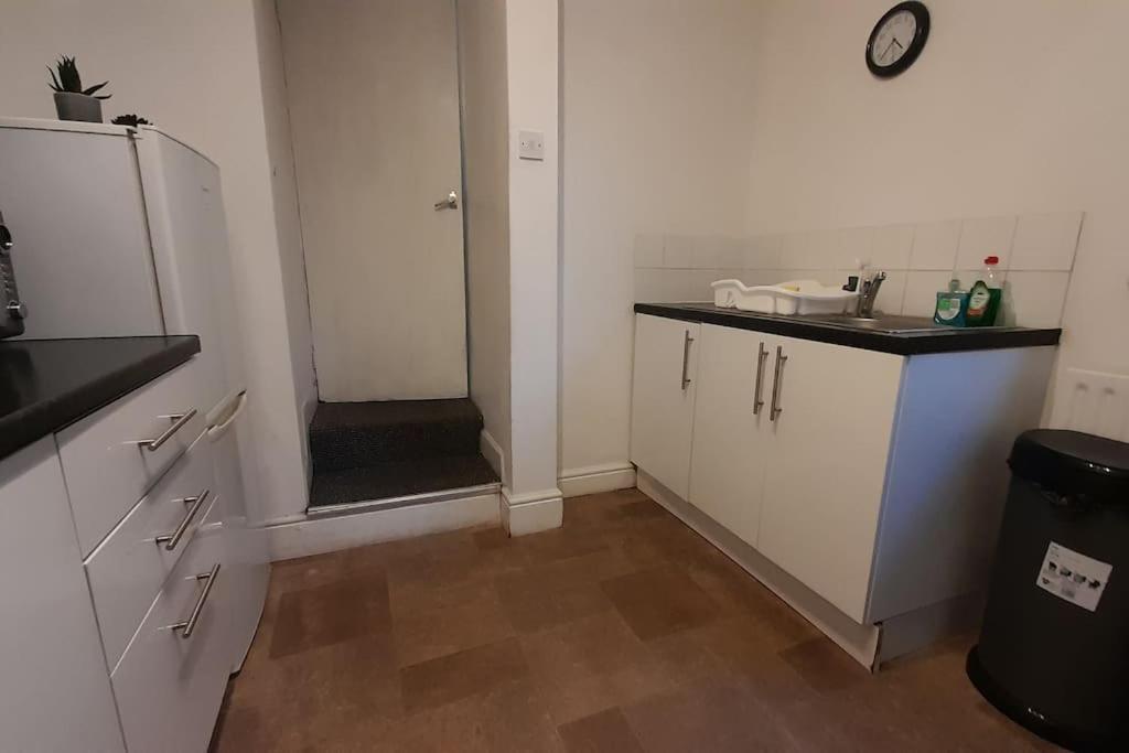 Spacious 4 Bedroom, Free Netflix, Central Location Cardiff Eksteriør billede
