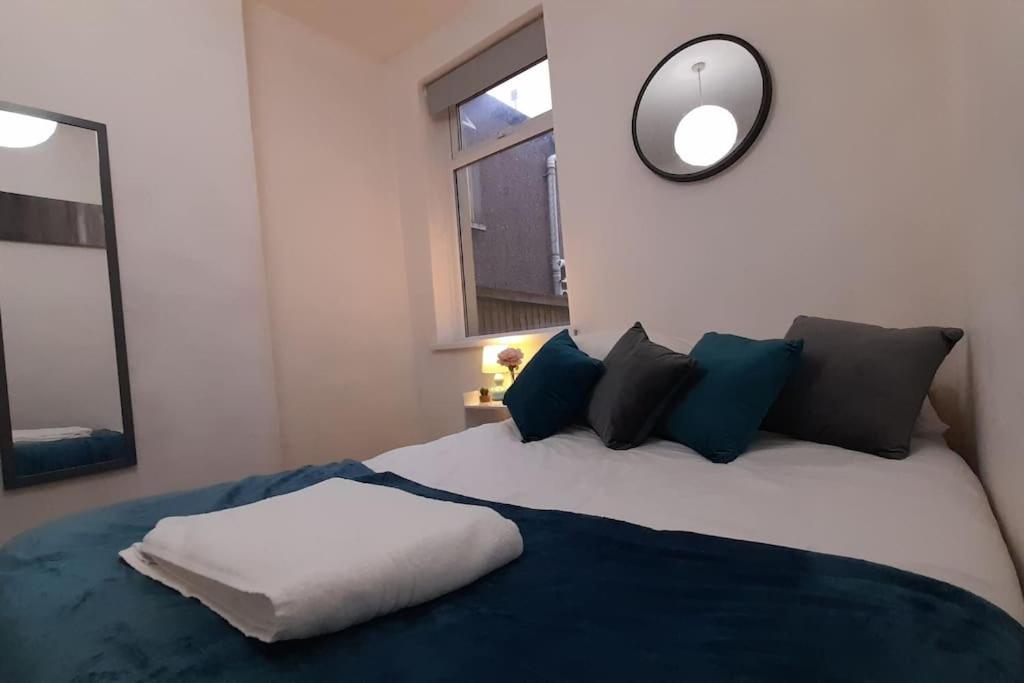 Spacious 4 Bedroom, Free Netflix, Central Location Cardiff Eksteriør billede