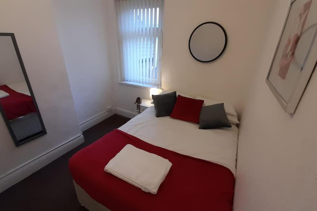 Spacious 4 Bedroom, Free Netflix, Central Location Cardiff Eksteriør billede